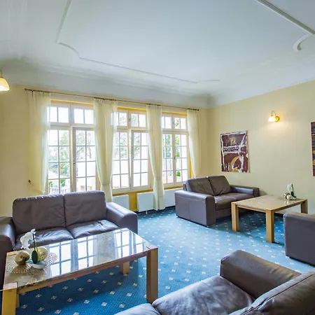 מלון Seehotel 4*