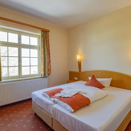 Hotel Seehotel Grossraeschen